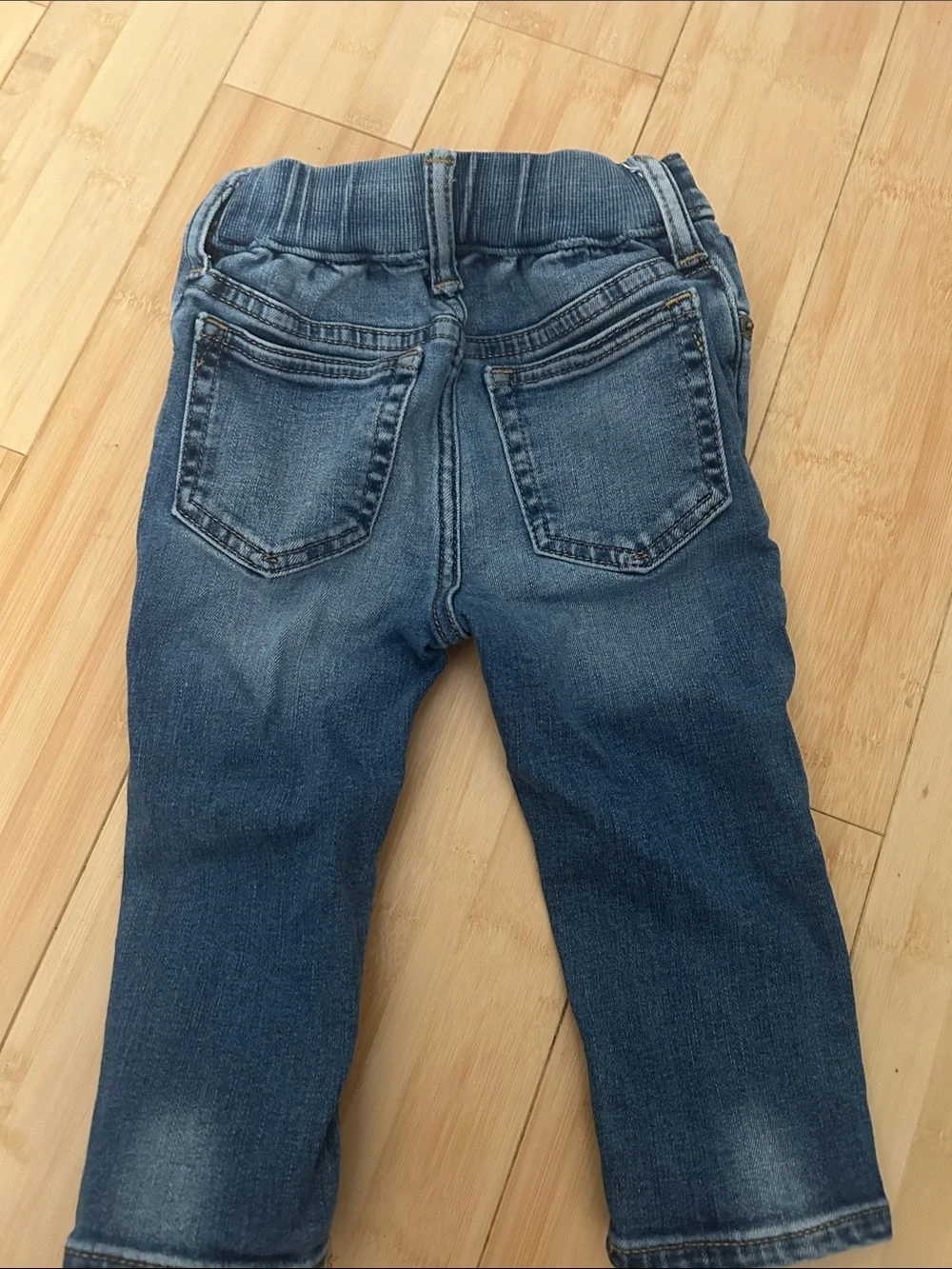 GAP Denim Jeans in Faded Blue Wash